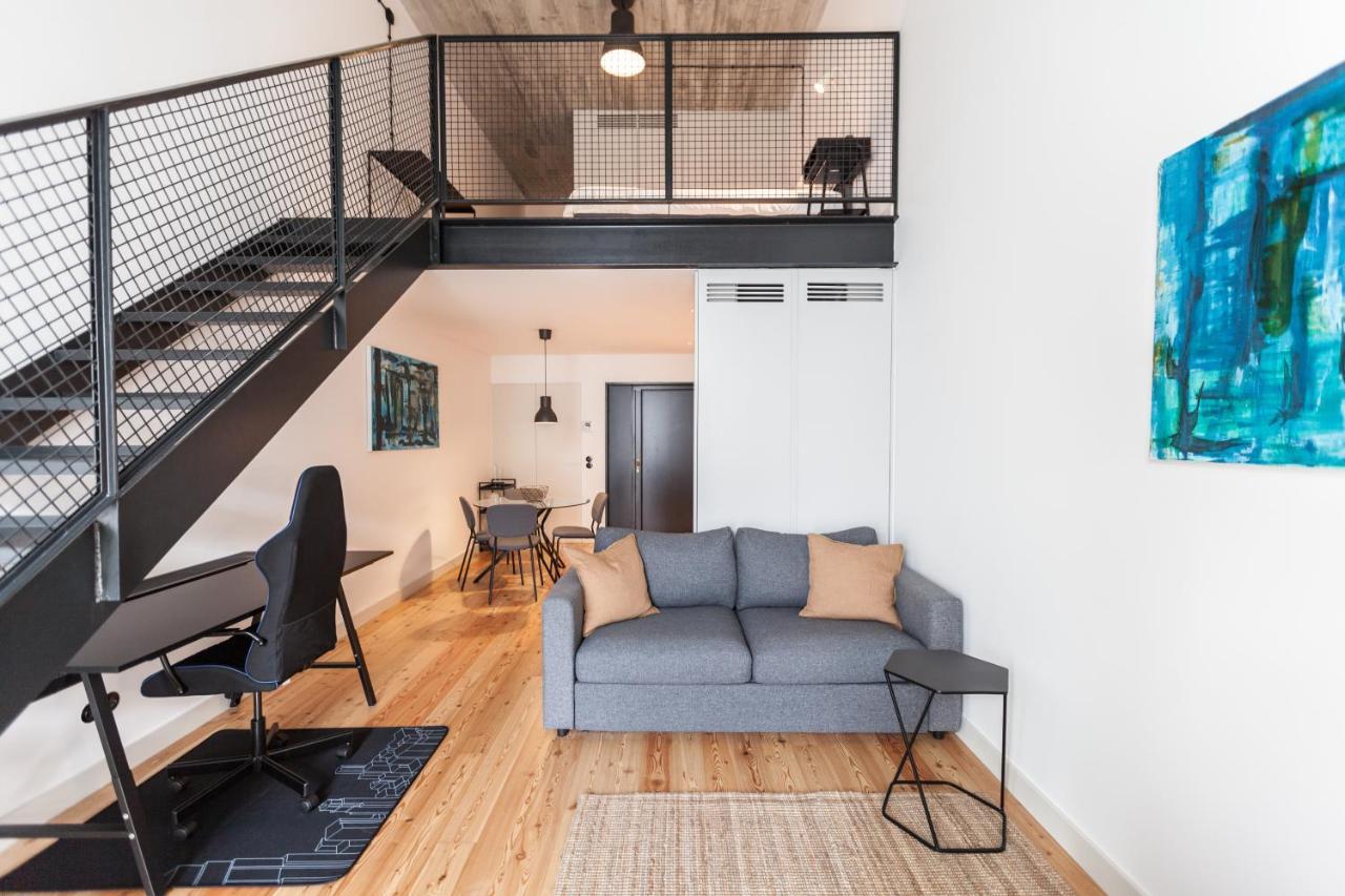 Flh Intendente Industrial Mezzanine With Balcony * Lisbon